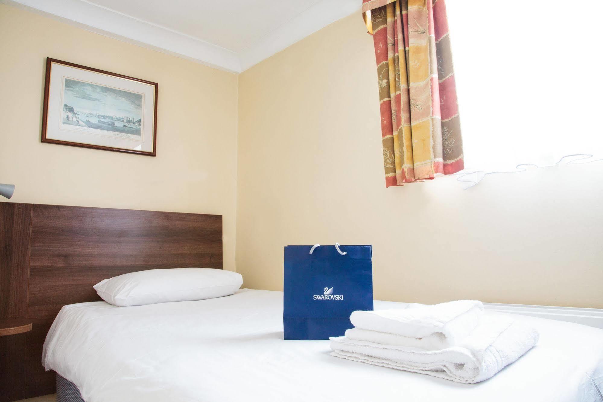 Victoria Inn London Bagian luar foto